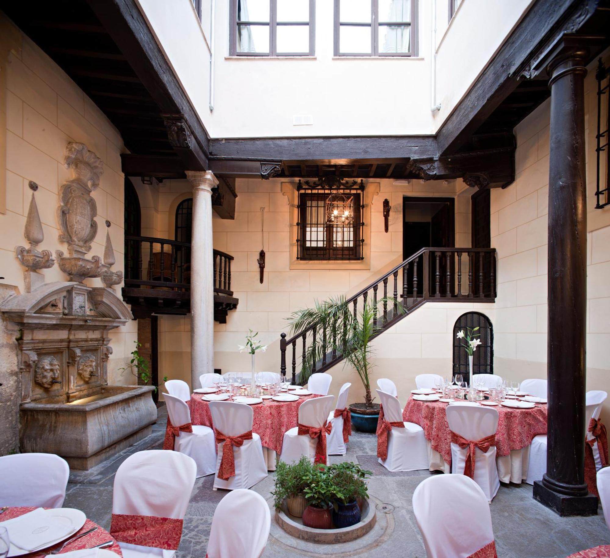 Palacio De Mariana Pineda Granada Luaran gambar
