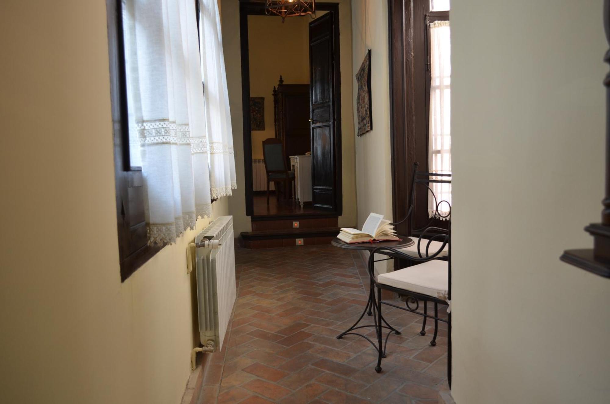 Palacio De Mariana Pineda Granada Luaran gambar