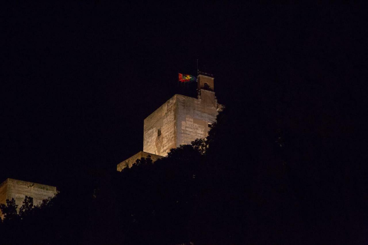 Palacio De Mariana Pineda Granada Luaran gambar
